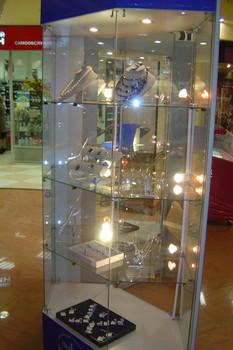 Продаю торговое оборудование 4