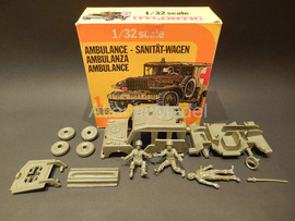 Солдатики 1/32 Atlantic Медицинский джип США 2