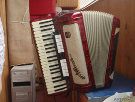Аккордеон за 20 000 руб.