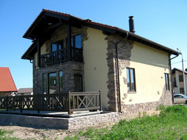 Облицовка фасадов Домов искусственным камнем в Чите