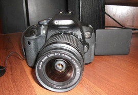Canon EOS 650D цифрова зеркальная камера 3