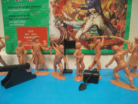 Солдатики 1/32 BUM Пираты 8 фигур в 4 позах Пушка 3