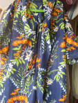Платье в фиолетовых тонах с экзотическими цветами Сшито на заказ