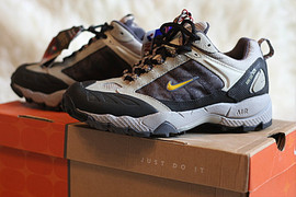 Продам кроссовки Nike с мембраной GORE-TEX