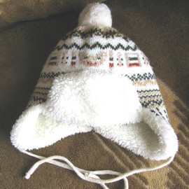 Продаю зимнюю шапку на мальчика.