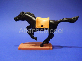 Солдатики 1/32 Plasty Лошади Две фигуры Седла 5