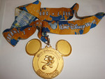 Медаль за участие в "Walt Disney World Marathon"-7 января 2001г.