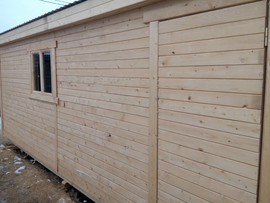 Деревянная бытовка 6.1 (внутри ДВП)