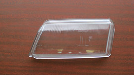 ДЛЯ AUDI A4 СТЕКЛО ФАРЫ ЛЕВОЕ (BOSH)