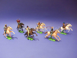 Солдатики 1/32 Britains Ковбои конные Раритет 1971 7