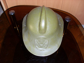 Каска пожарного 30-40-х гг. 2