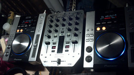 2 Cdj Pioneer 200 +микшер Behringer Vmx200