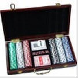 Покерный набор на 300 фишек