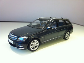 Модель Mercedes Benz C350 W204 1 18 Auto Art