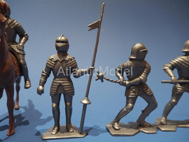 солдатики 1 32 Marx Рыцари 6 солдатиков в 6 позах 54 мм 7
