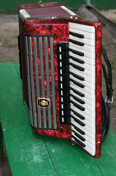 ПолныeаккордеоныContasina иWeltmeister Consona 5