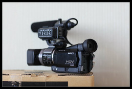 Профессиональный HDV-камкордерSonyHVR-A1E. ЧАСТНАЯ ПРОДАЖА БЕЗ Т 3