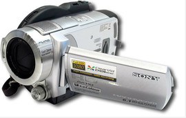 Видеокамера Sony HDR UX7E
