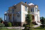 Продается жилой дом в Крыму с евро ремонтом и мебелью.