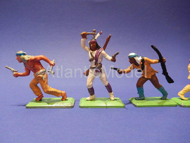 Солдатики 1/32 Britains Индейцы Апачи пешие 1971 г 3