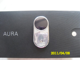 Продам Motorola aura на гарантии