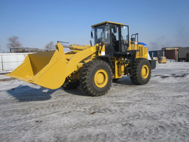 Новый фронтальный погрузчик SEM 650B 6