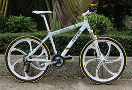 Продаю велосипеды Ferrari на литых дисках