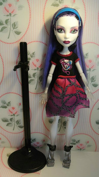 кукла Monster High Спектра из коллекции "Командный дух"