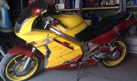 Продам Honda VFR750F2 3