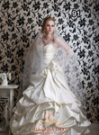 Продам свадебное платье Людмилы Аникеевой 2011 г.