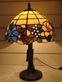Настольная лампа в стиле Тиффани