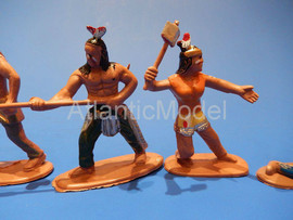 Солдатики 1/32 ??? Индейцы пешие 8 фигур в 8 позах 8