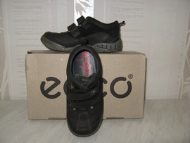 Продам полуботинки Ессо на мальчика р.26