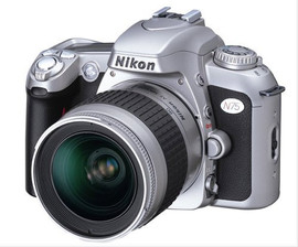 Пленочный зеркальный Nikon N75, body.