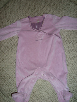 Фирменные вещи на девочку на 0-3 мес.