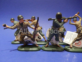 Солдатики 1/32 Britains Американская пехота 12 шт. 7