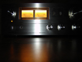 Винтажный усилитель Akai AM-2450 2