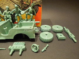 Солдатики 1/32 Atlantic Штабной автомобиль США 7