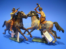 Солдатики 1/32 Britains Индеец шаман и шериф