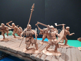 Солдатики 1/32 conte Саксы с копьем мечем топором