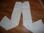 Продам в Омске: Продаю белые джинсы за 120 руб.