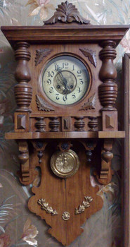 Антикварные часы. Германия - 19 век - орех