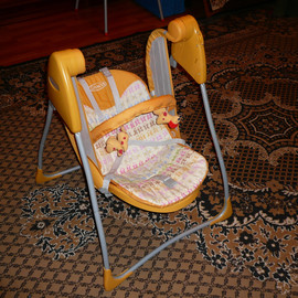 Продаю качели Грако