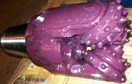 Постовляем долото буровое шарошечное, PDC, коронки, труба бурова 2