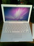 продаю MacBook White 13"