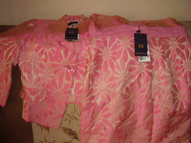 Продаю новый костюм