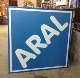 Продаю Вывеску рекламную светодиодную для улицы (лайт-бокс). Как