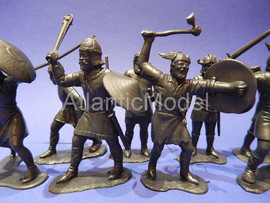 Солдатики 1/32 арк Моделс Викинги темно серый цвет 6