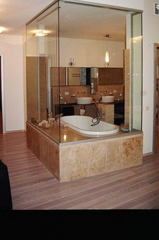 Стекольное ателье "Ветро" в Анапе предлогает изготовление и монт