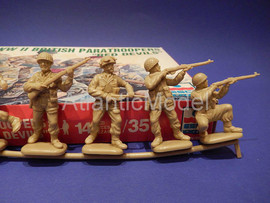 Солдатики 1/32 ESCI Красные дьяволы Третий 7 фигур 4